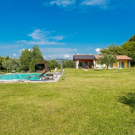 Azienda Agricola Rovertondo Farmház