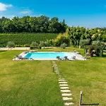 مزرعة للإقامة Azienda Agricola Rovertondo *