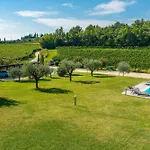 Azienda Agricola Rovertondo كوسترمانو