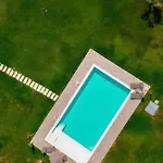 Azienda Agricola Rovertondo كوسترمانو