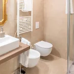 Azienda Agricola Rovertondo كوسترمانو