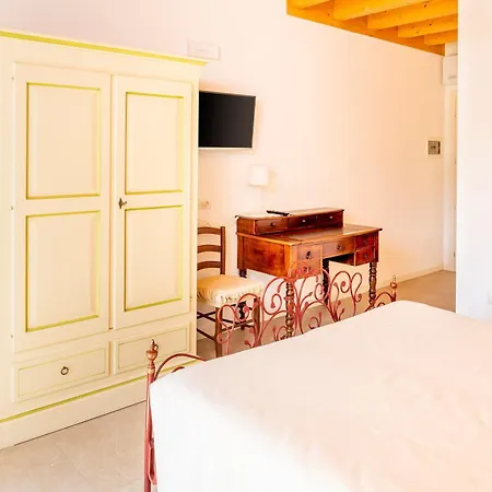 Alloggio per agriturismo Azienda Agricola Rovertondo