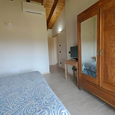 Alloggio per agriturismo Azienda Agricola Rovertondo Costermano